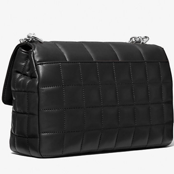 Micheal Kors | SoHo Extra-Large Quilted Leather Shoulder Bag - Picture 3 of 4